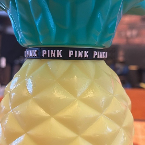 Pink by Victoria’s Secret pineapple super cup - Picture 2 of 5